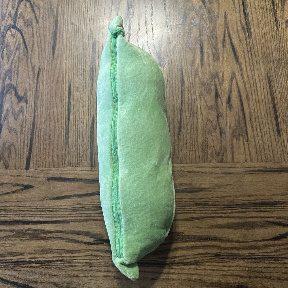 Disney Store Three Peas In A Pod Stuffed Plush Toy Story Zipper Pea Pod 19" - Picture 3 of 11